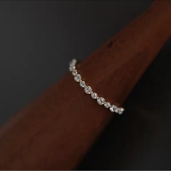 Elegant Gold and Silver Sterling Ring! - Picture 4 of 6